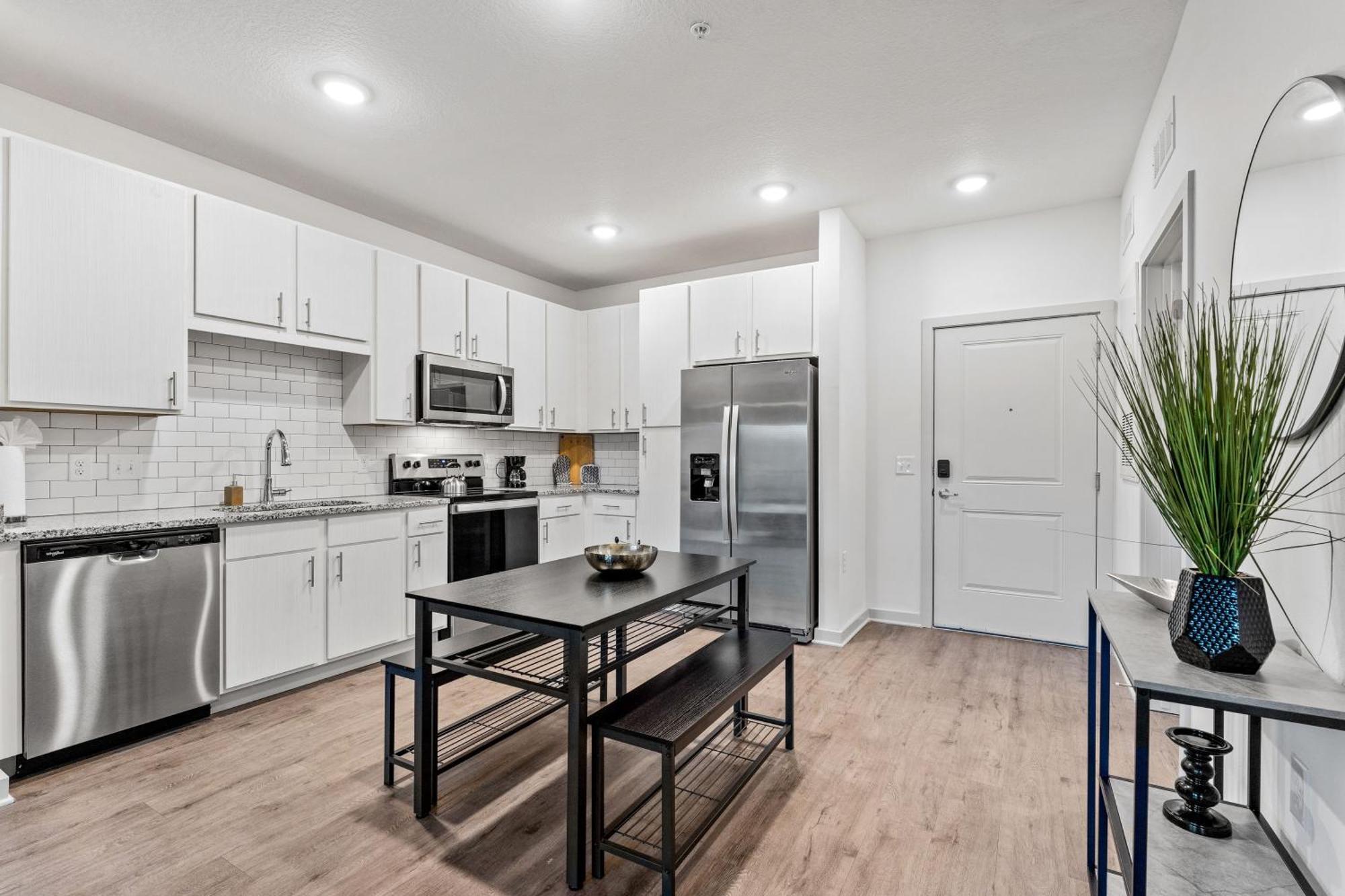 Complete Apartment ,10 Min To Parks Pets Allowed, Resort-Style Amenities Орландо Екстер'єр фото